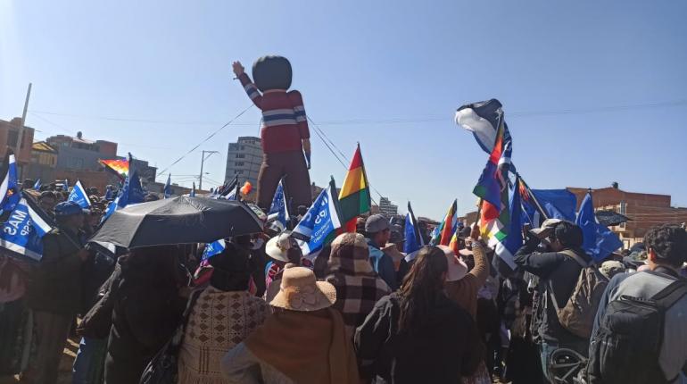 Concentración de militantes del MAS "evista" en la zona de Senkata, El Alto: Foto: RAN. 