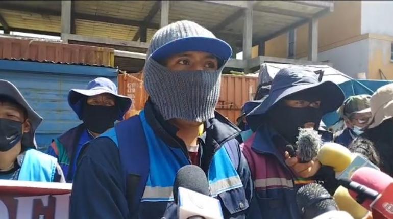 Lustrabotas de El Alto. Foto: Captura de video.