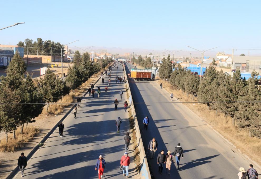 Bloqueo en la carretera La Paz-Oruro. Foto: APG. 