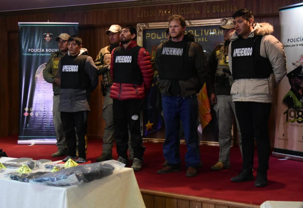 Las cuatro personas que serían los autores del trilpe crimen en Los Yungas. Foto: La Prensa 