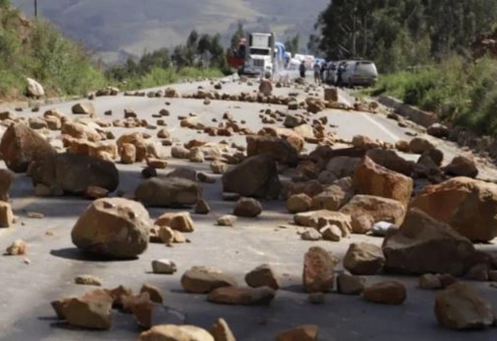 Bloqueo de caminos. Foto: APG