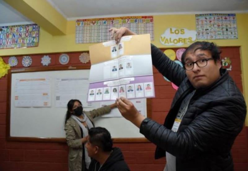 Conteo de votos de las elecciones judiciales. Foto: APG