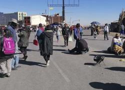 Gremiales del Sur El Alto, bloquean la ruta La Paz-El Alto. Foto: Captura de video.